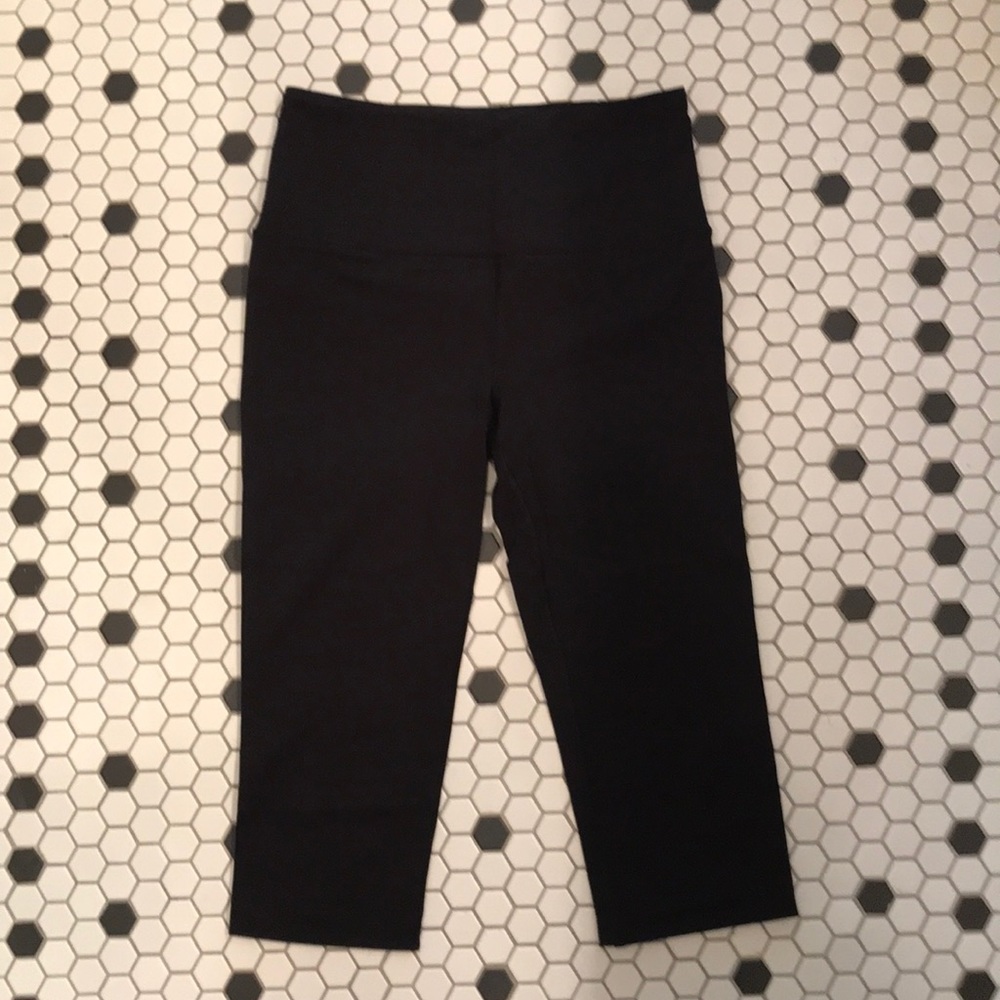 Women’s victoria’s secret X capri leggings